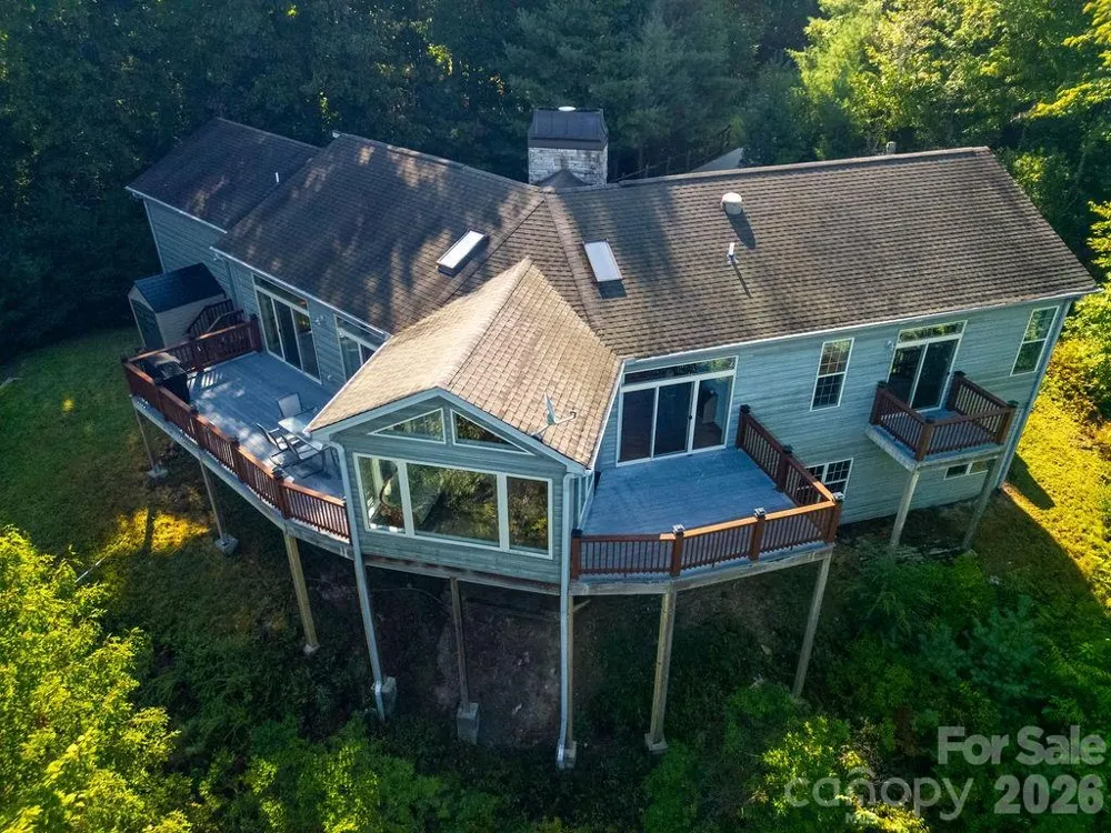 1228 Ugugu Drive Brevard, NC 28712