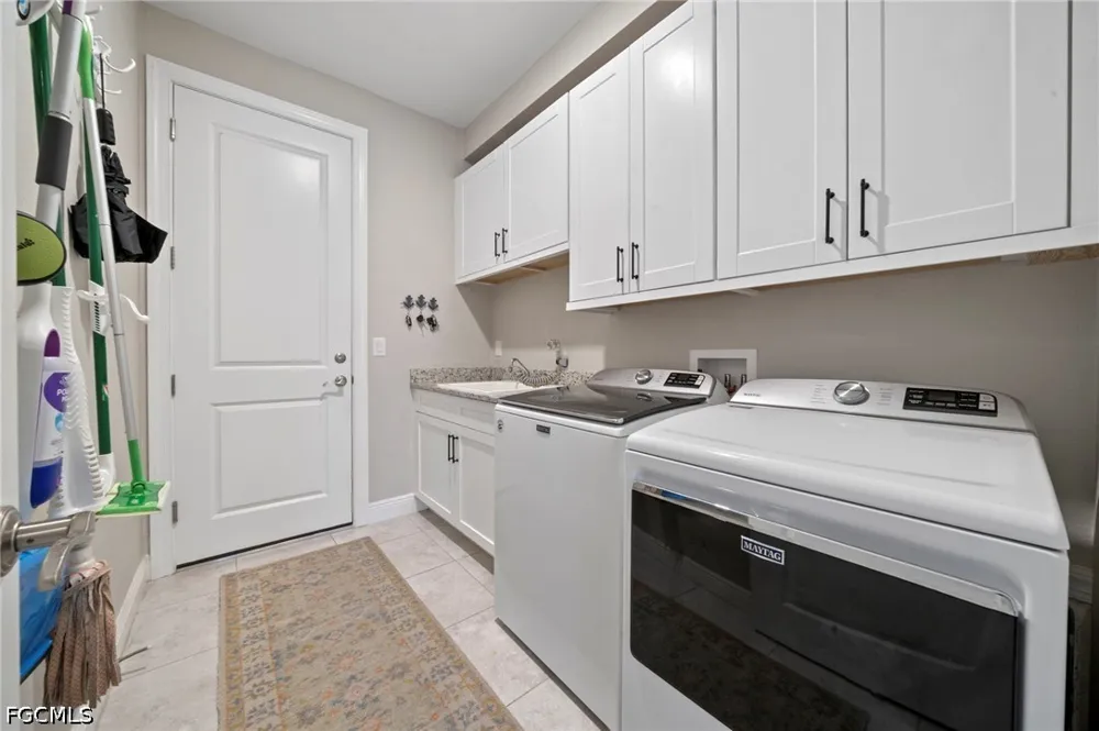 SW 25th Place Cape Coral, FL 33914