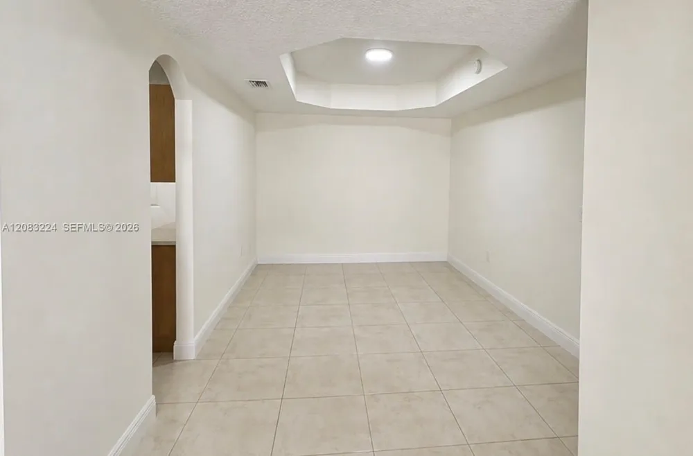 6720 NW 114th Ave #804 Doral, FL 33178