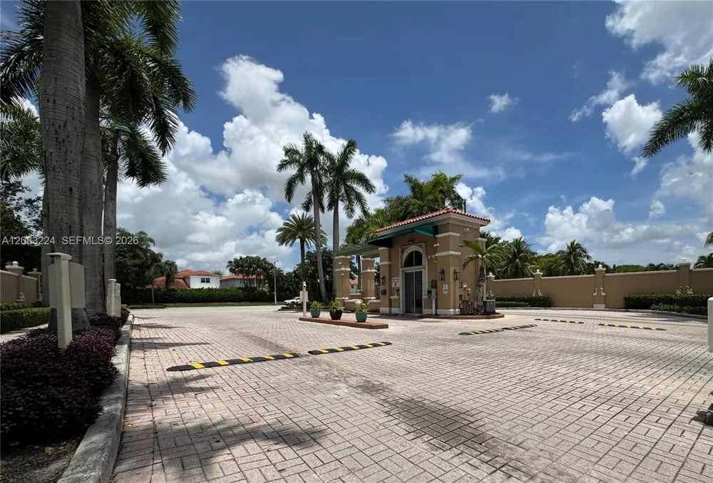 6720 NW 114th Ave #804 Doral, FL 33178
