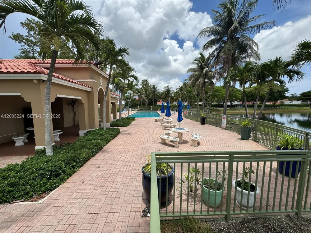 6720 NW 114th Ave #804 Doral, FL 33178