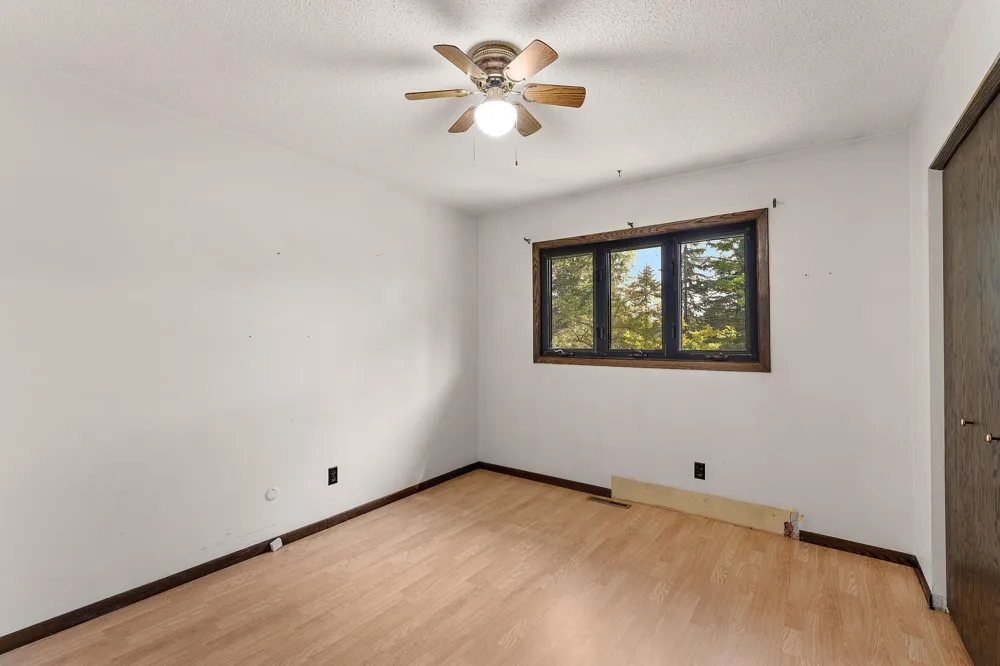 28564 Zurich Street NE North Branch, MN 55056