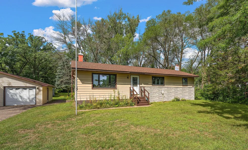 28564 Zurich Street NE North Branch, MN 55056