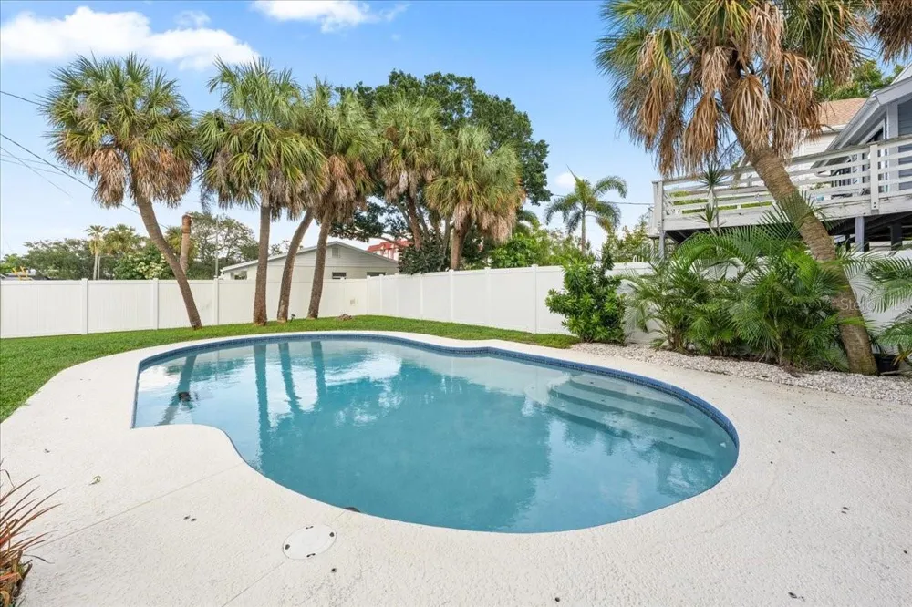 4675 CHANCELLOR CIRCLE NE St Petersburg, FL 33703