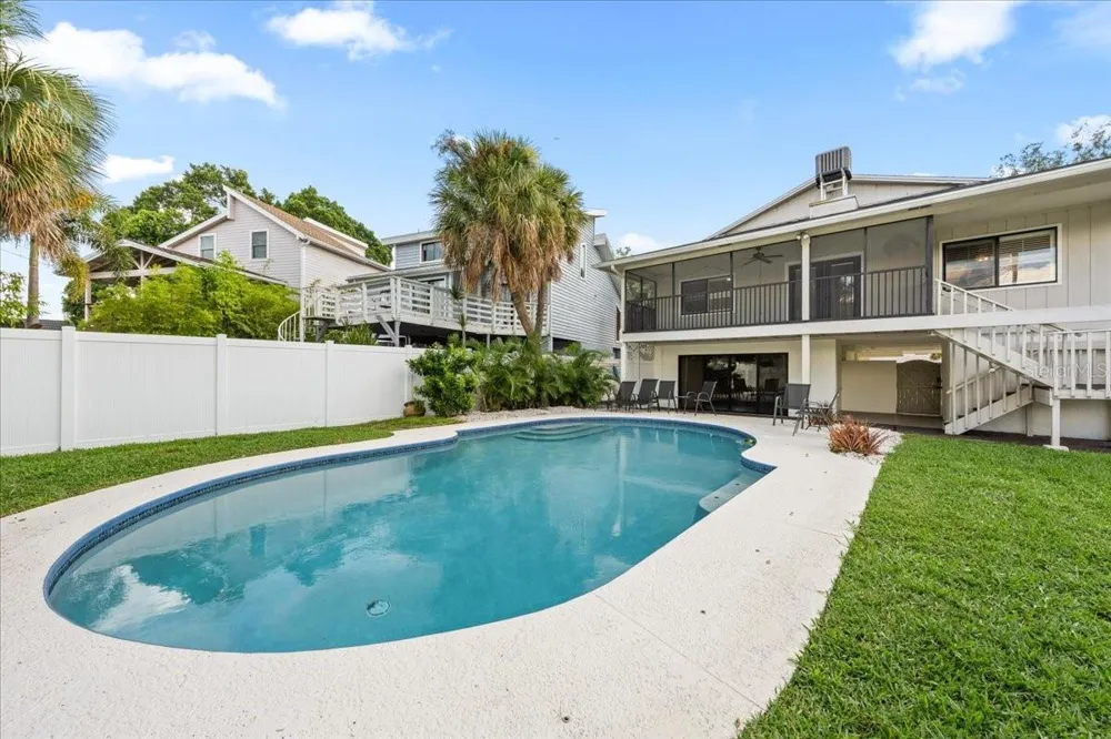 4675 CHANCELLOR CIRCLE NE St Petersburg, FL 33703