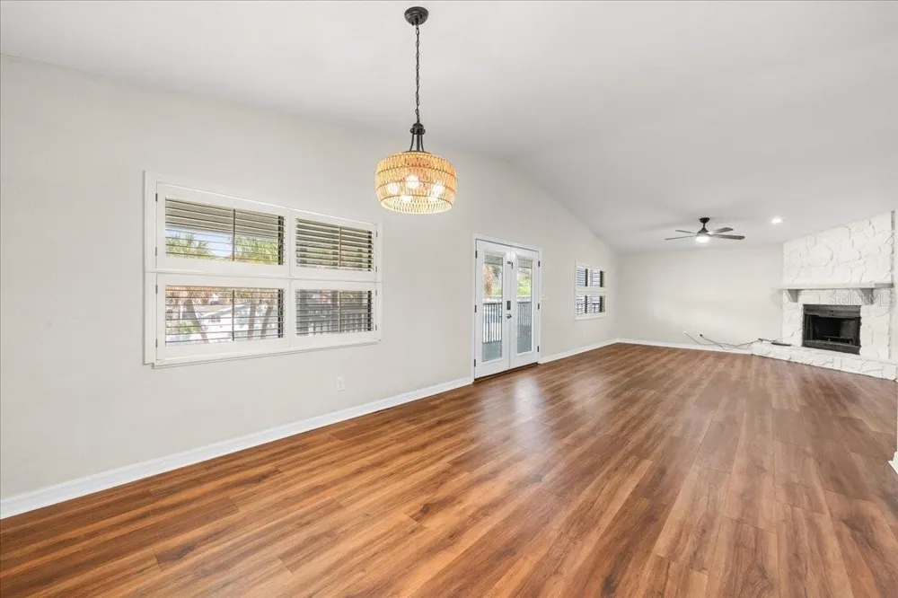 4675 CHANCELLOR CIRCLE NE St Petersburg, FL 33703
