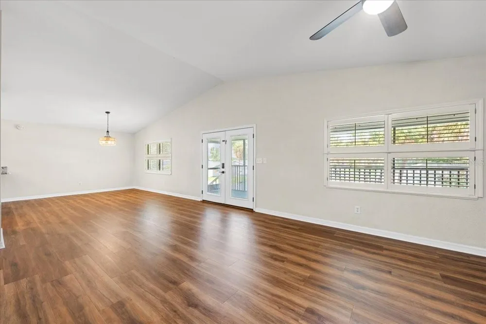 4675 CHANCELLOR CIRCLE NE St Petersburg, FL 33703