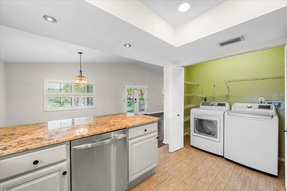 4675 CHANCELLOR CIRCLE NE St Petersburg, FL 33703