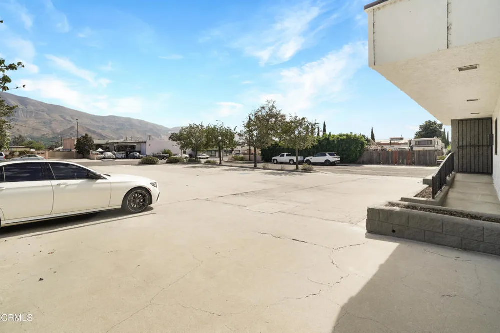 1301 E Main Street Santa Paula, CA 93060