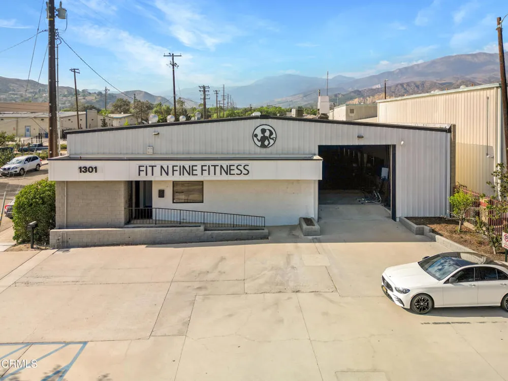 1301 E Main Street Santa Paula, CA 93060