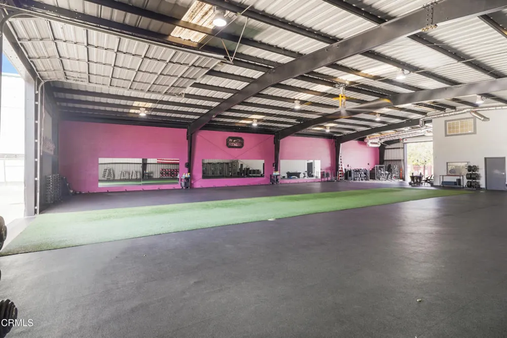 1301 E Main Street Santa Paula, CA 93060