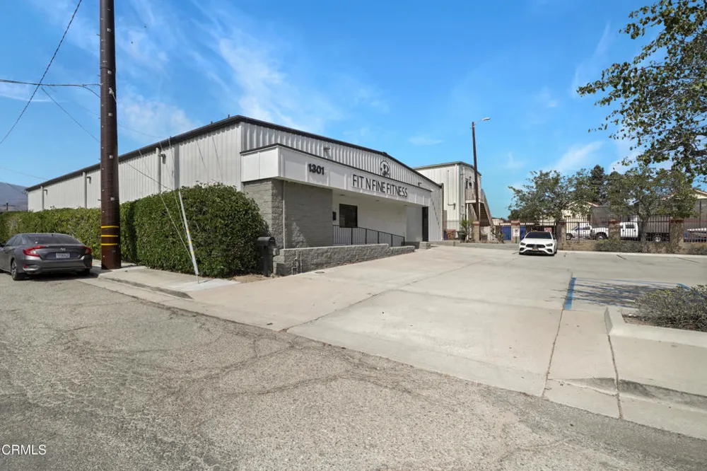1301 E Main Street Santa Paula, CA 93060