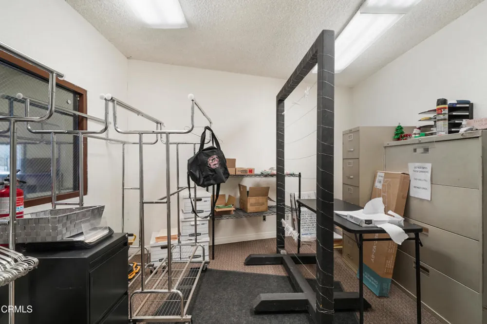 1301 E Main Street Santa Paula, CA 93060
