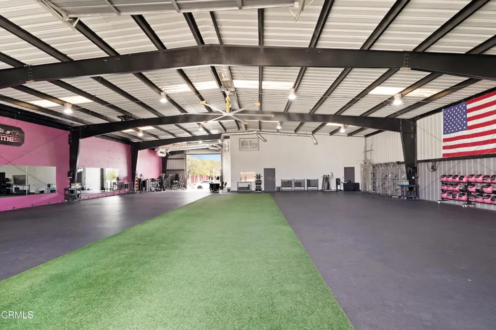1301 E Main Street Santa Paula, CA 93060