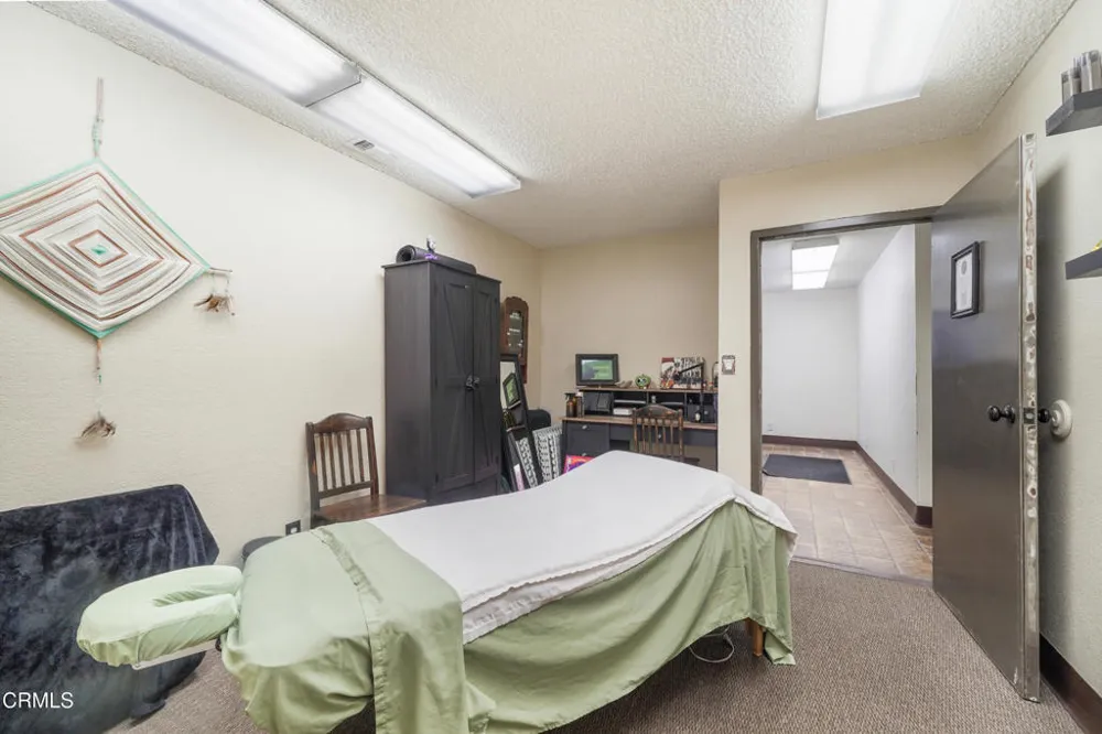 1301 E Main Street Santa Paula, CA 93060