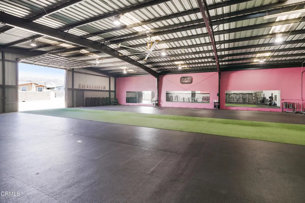 1301 E Main Street Santa Paula, CA 93060