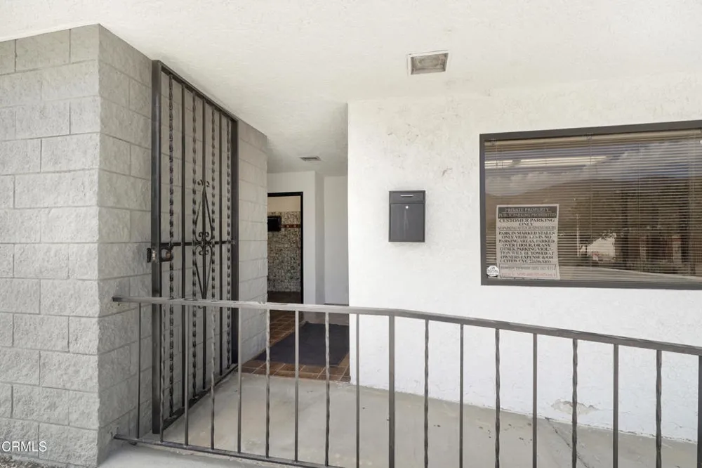 1301 E Main Street Santa Paula, CA 93060
