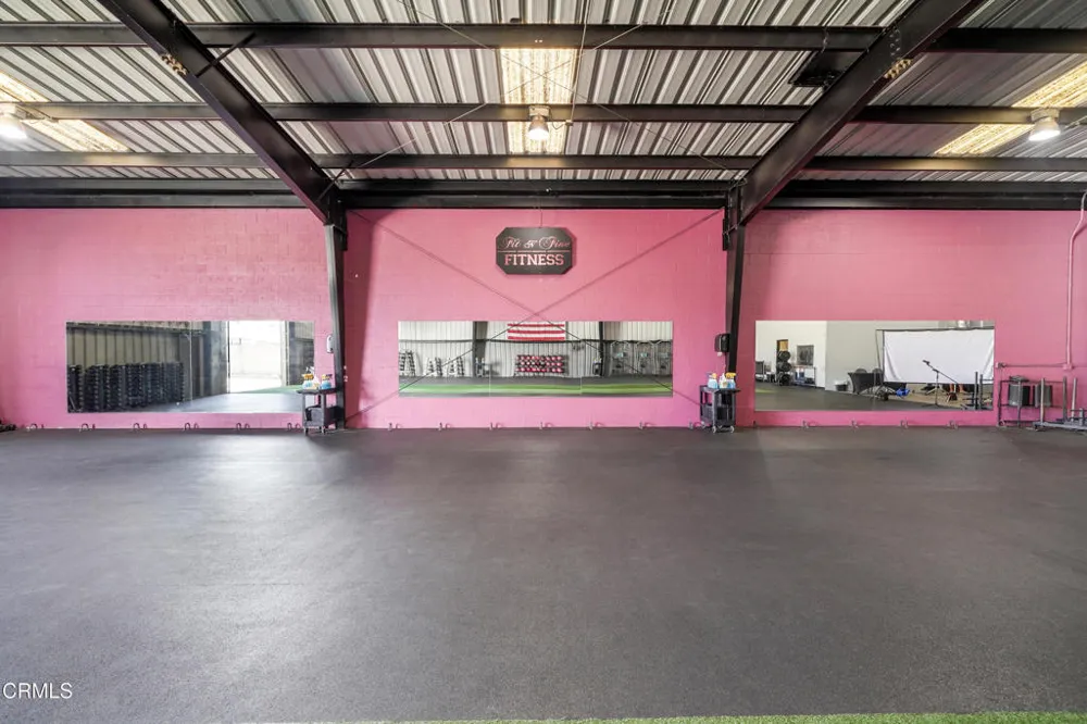 1301 E Main Street Santa Paula, CA 93060