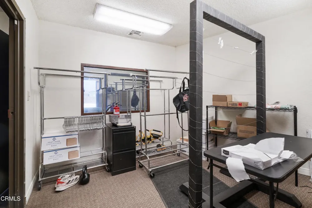 1301 E Main Street Santa Paula, CA 93060