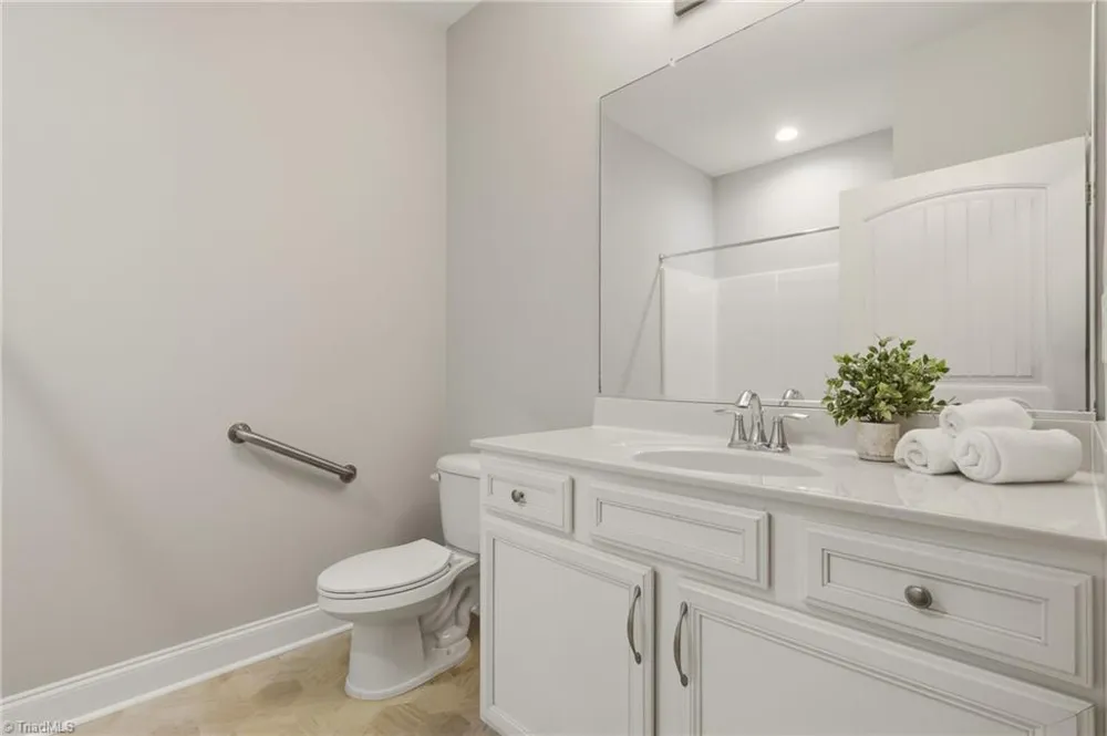 3770 Echo Forest Trail High Point, NC 27265