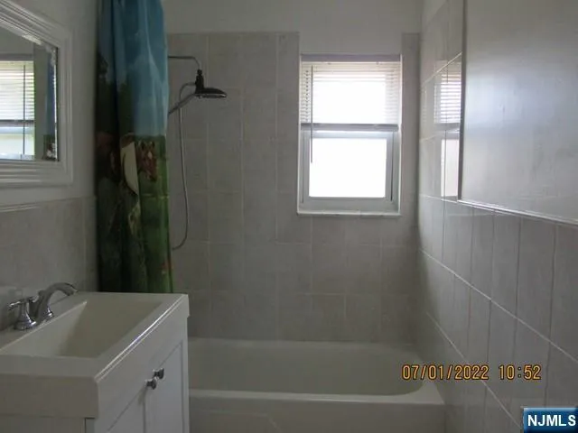 147 N Maple Avenue 3148 Park Ridge, NJ 07656