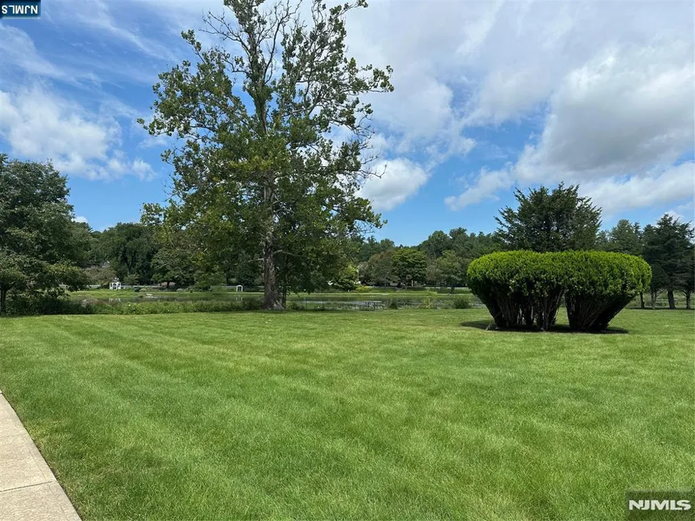 147 N Maple Avenue 3148 Park Ridge, NJ 07656
