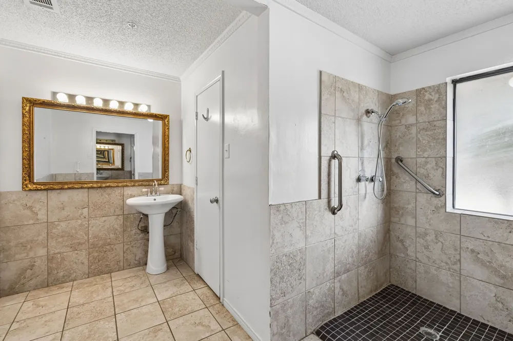 2206 Blue Cypress Drive Richardson, TX 75082