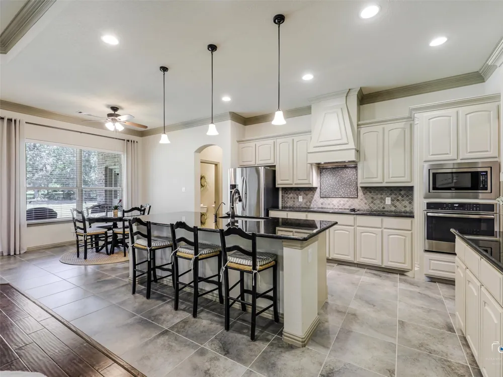 101 Sandlin Court Springtown, TX 76082