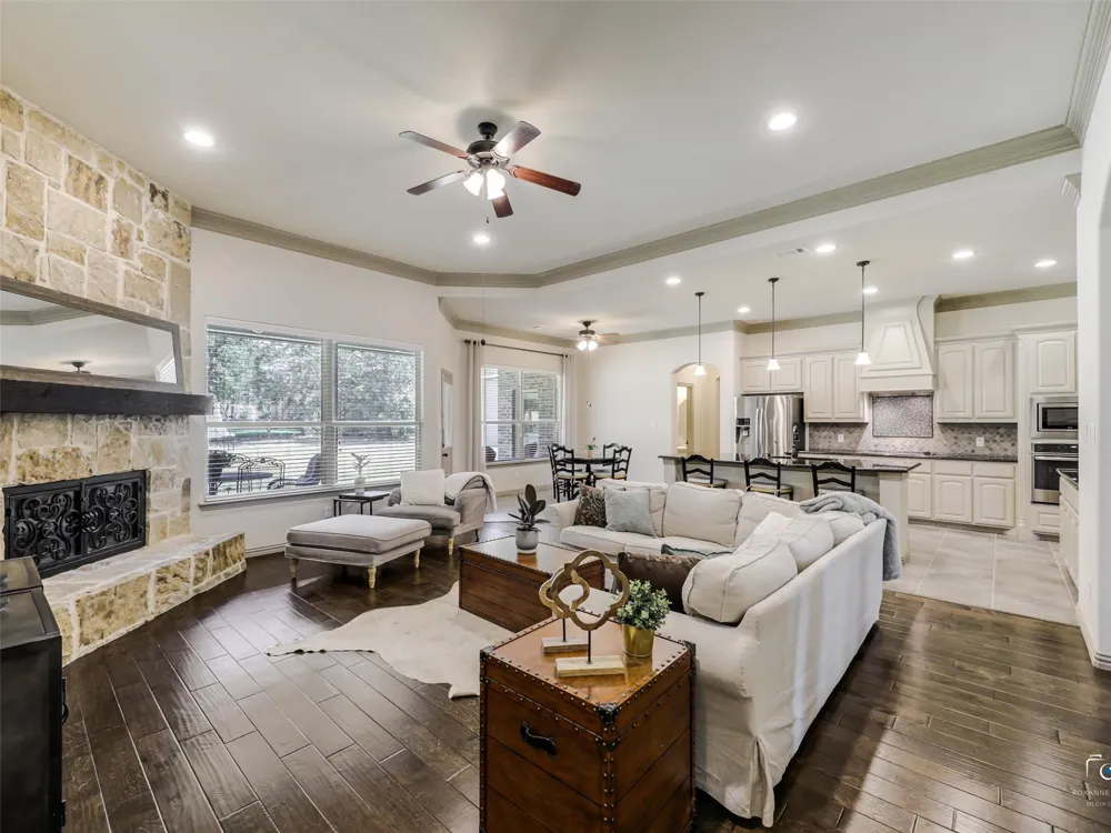 101 Sandlin Court Springtown, TX 76082
