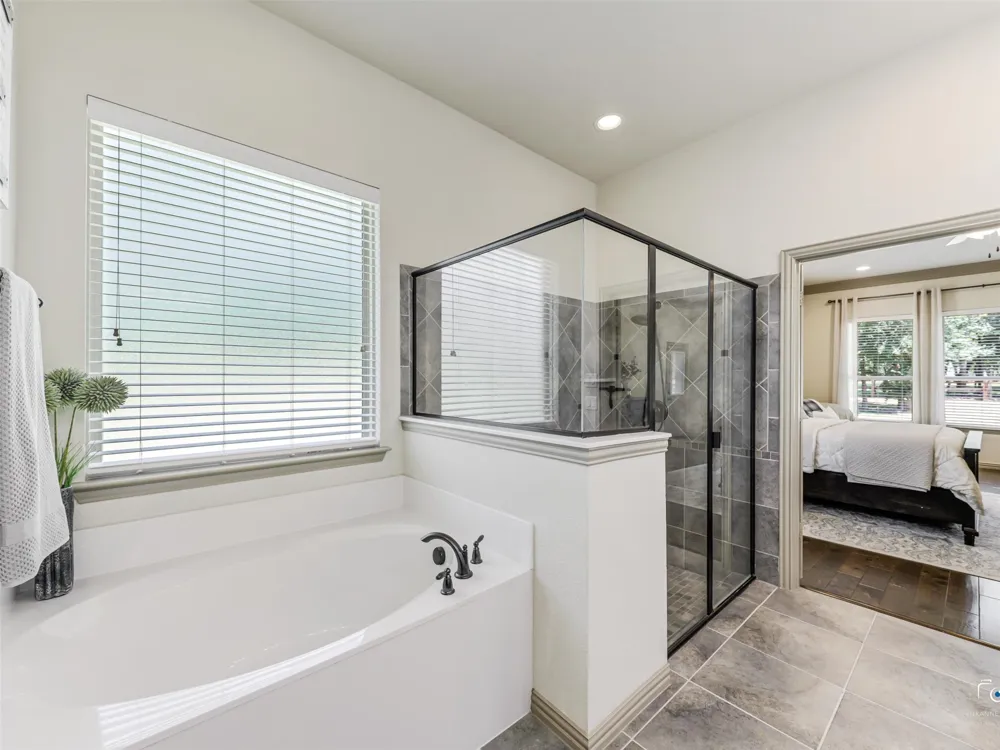 101 Sandlin Court Springtown, TX 76082