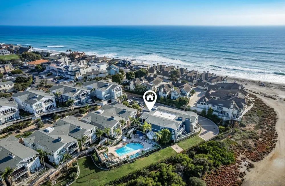 2351 Ocean St Carlsbad, CA 92008