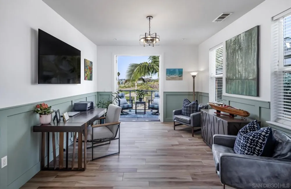 2351 Ocean St Carlsbad, CA 92008