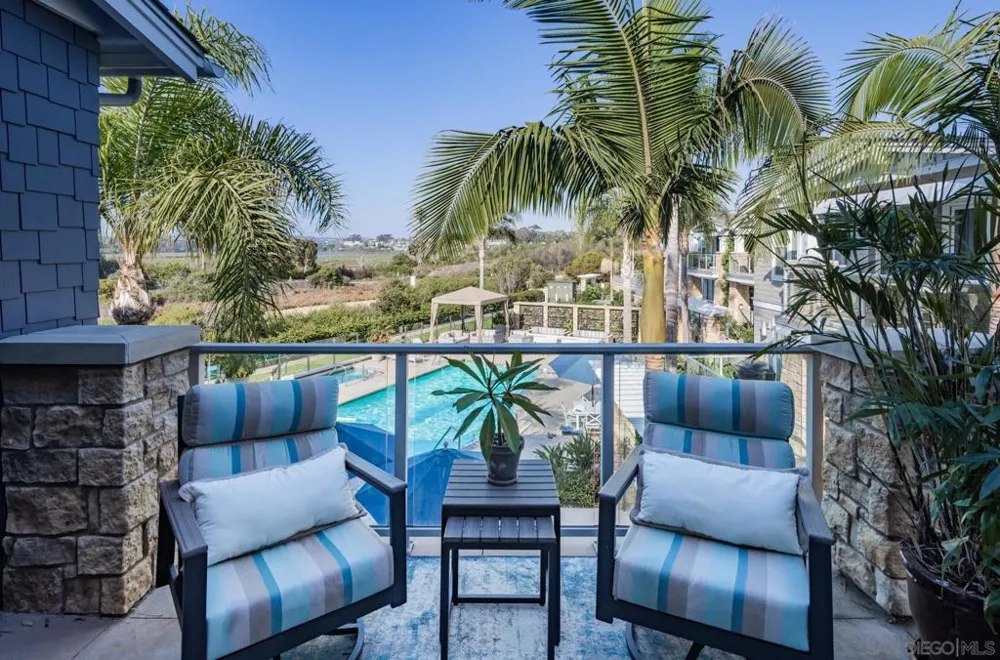 2351 Ocean St Carlsbad, CA 92008