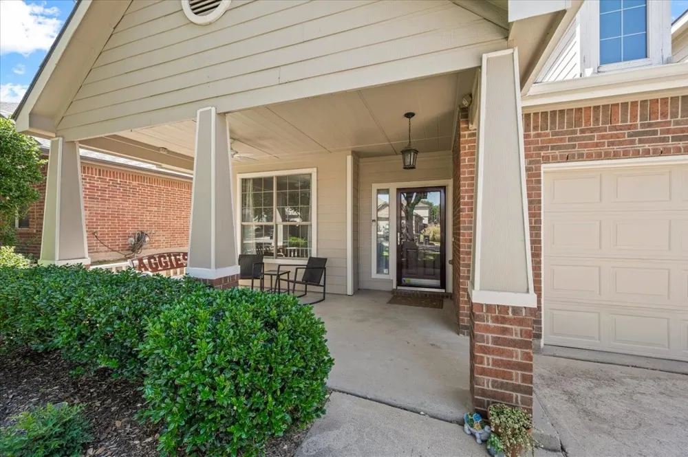 10437 Bradshaw Drive Fort Worth, TX 76108