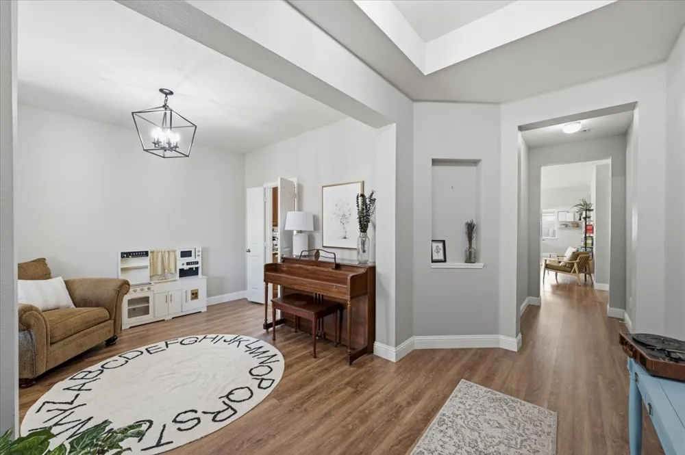 10437 Bradshaw Drive Fort Worth, TX 76108