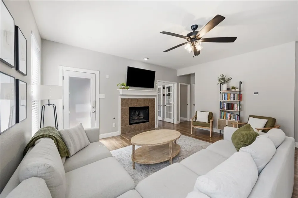 10437 Bradshaw Drive Fort Worth, TX 76108