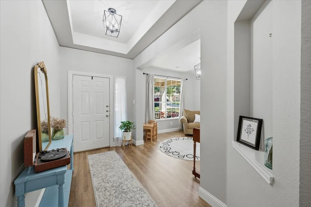 10437 Bradshaw Drive Fort Worth, TX 76108