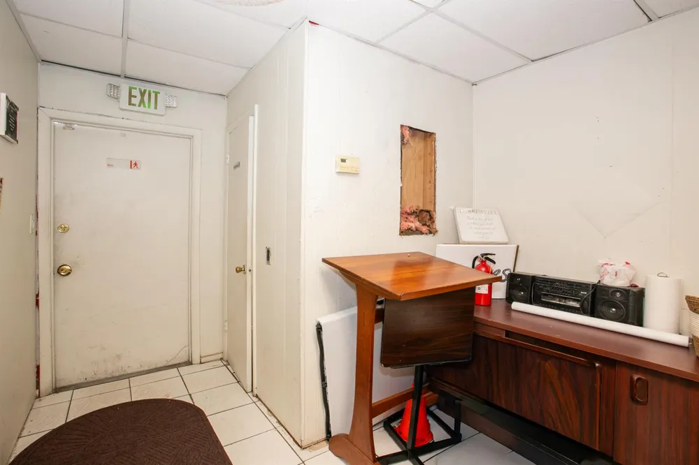 6132 NW 11th Street #16-2 Sunrise, FL 33313
