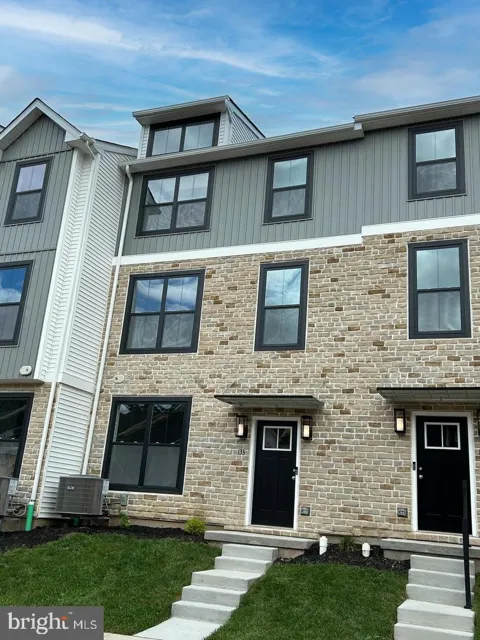 133 COBBLESTONE DRIVE #4-23