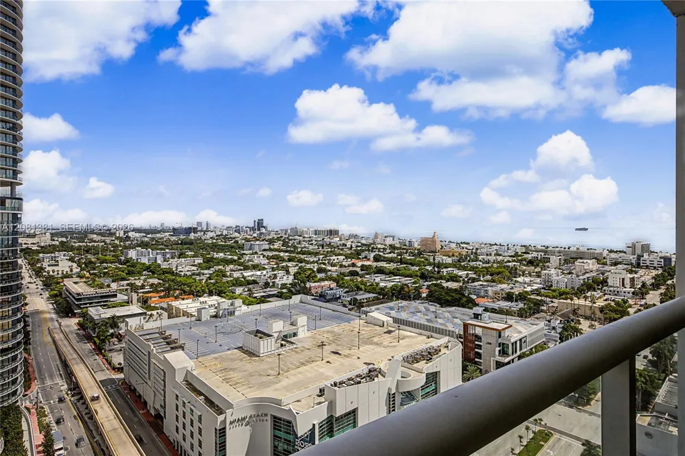 450 Alton Rd #2406 Miami Beach, FL 33139