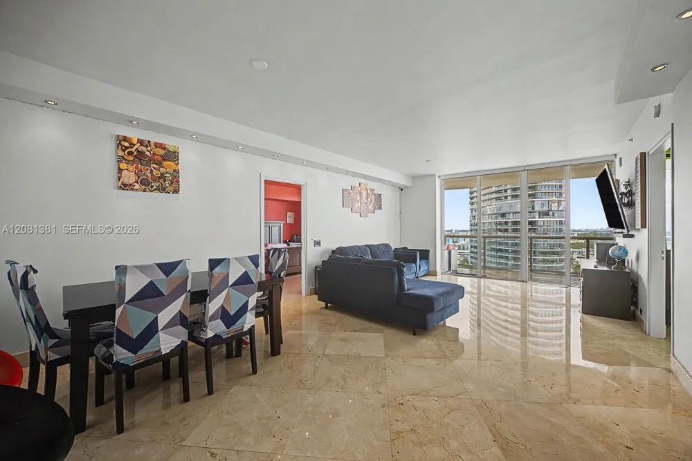 450 Alton Rd #2406 Miami Beach, FL 33139