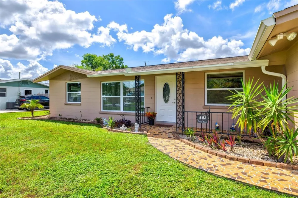 1317 FIR AVENUE Venice, FL 34285