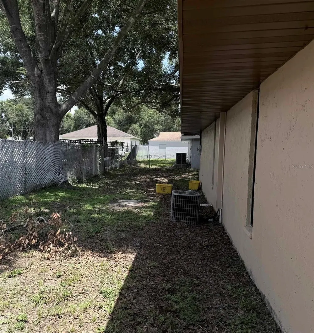2800 WINTER LAKE ROAD Lakeland, FL 33803