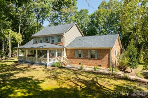 1886 Tanasee Gap Road