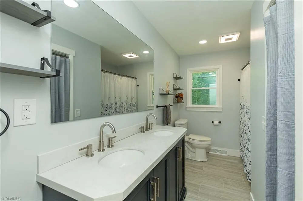 1719 E Center Street Extension Lexington, NC 27292