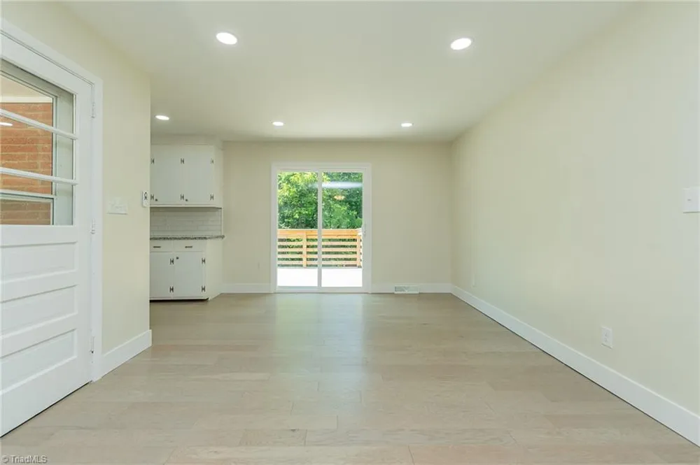 1719 E Center Street Extension Lexington, NC 27292