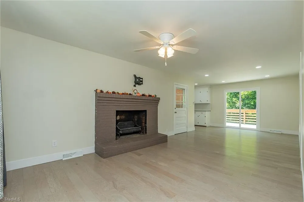 1719 E Center Street Extension Lexington, NC 27292