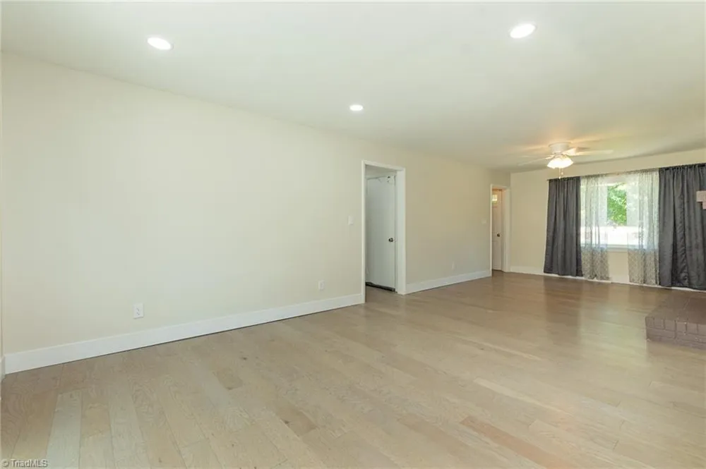 1719 E Center Street Extension Lexington, NC 27292