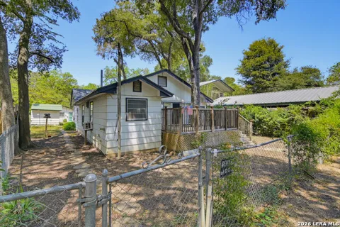 924 Lake Drive