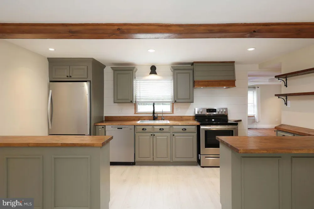 554 3RD STREET Hammonton, NJ 08037